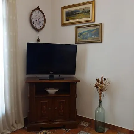 Apg Stonehouse * Ayos Nikolaos