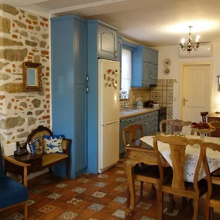 Apg Stonehouse Ayos Nikolaos